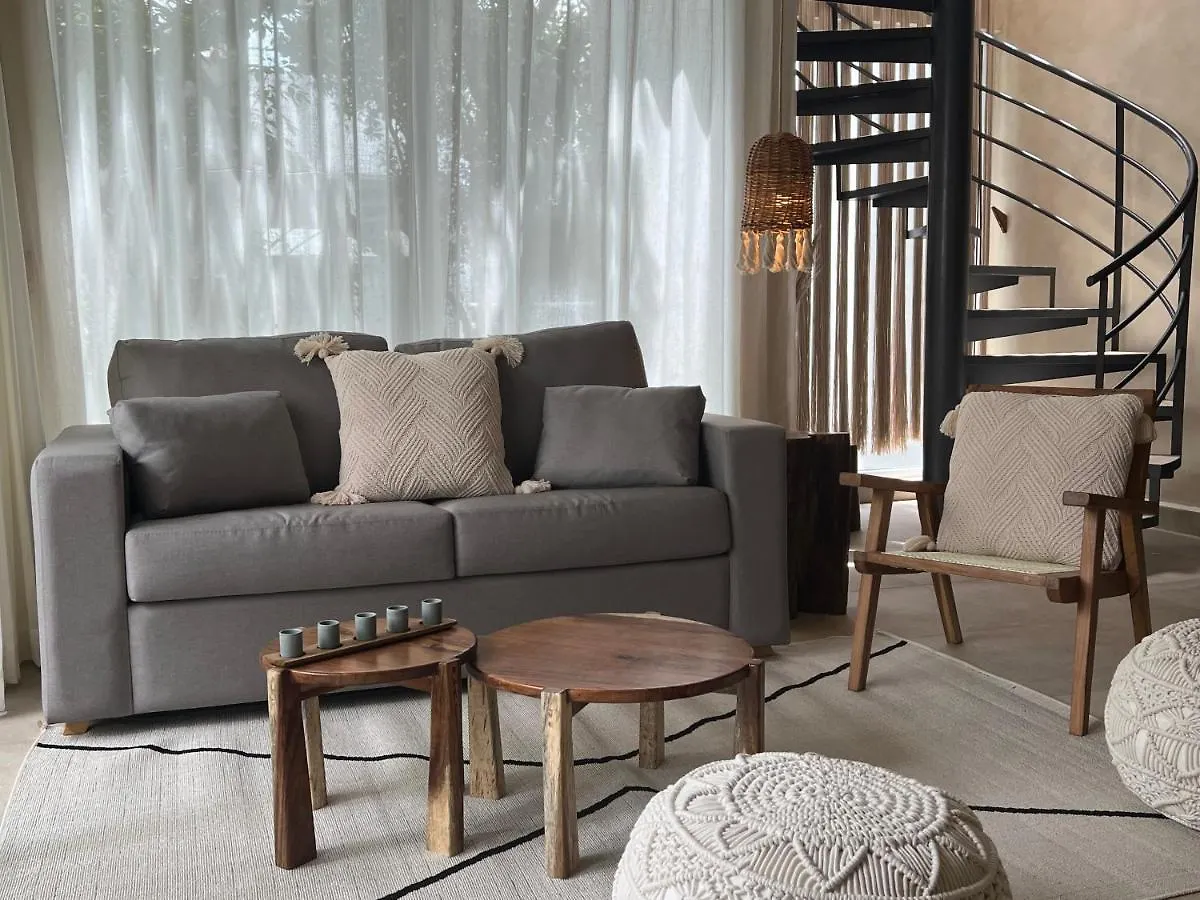 הוילה Tuluminati House-Bohemian Chic Luxury @Zama, טולום