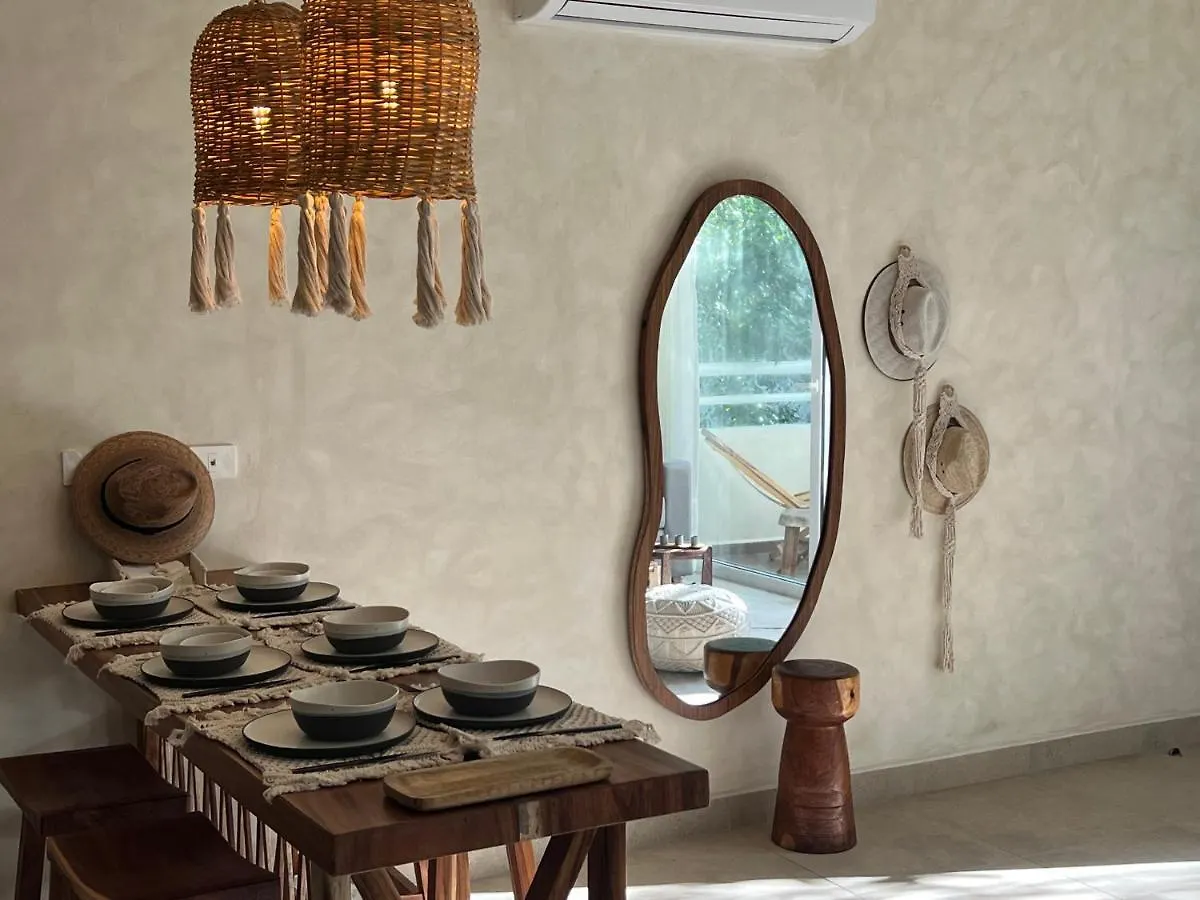 הוילה Tuluminati House-Bohemian Chic Luxury @Zama, טולום 0*,